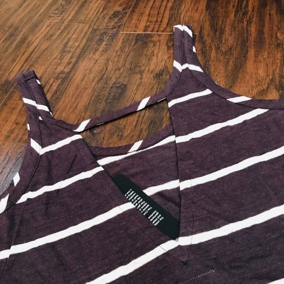 NWT Chaser grey and white striped linen tank top - Picture 3 of 3